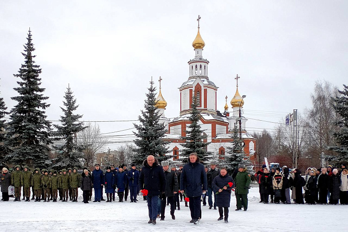 В Приволжском федеральном округе прошли мероприятия, приуроченные Дню Героев Отечества.