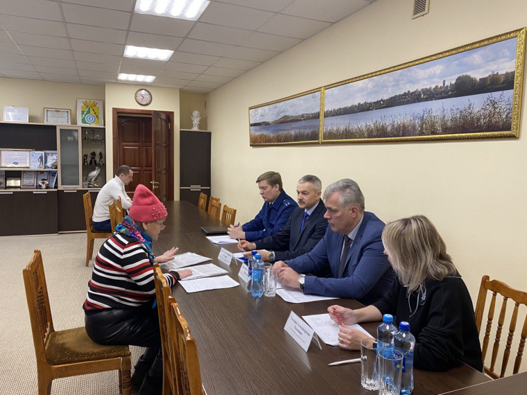 Главный федеральный инспектор по Кировской области провел личный прием граждан Белохолуницкого района. Главный федеральный инспектор по Кировской области провел личный прием граждан Белохолуницкого района.